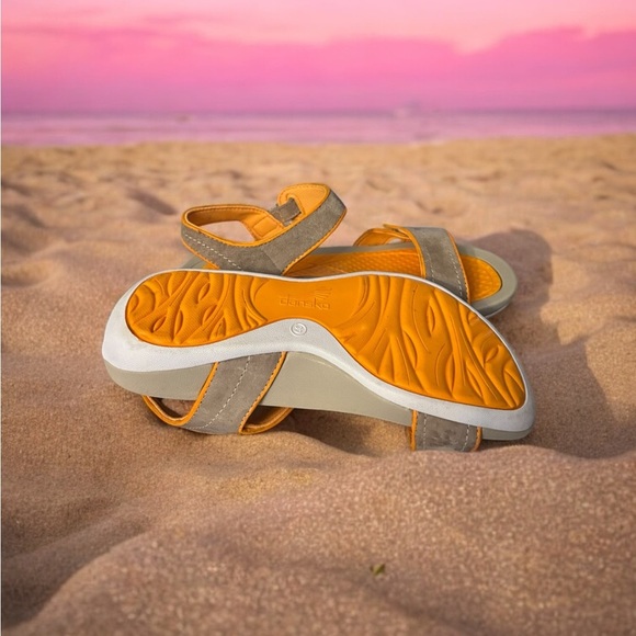 Dansko Women’s Kami Sport Sandal Mocha and Citrus. - Picture 7 of 9